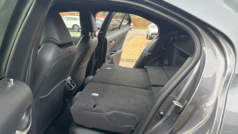 Lexus UX 250h 2.0 F-Sport Design 5dr CVT Hybrid Hatchback